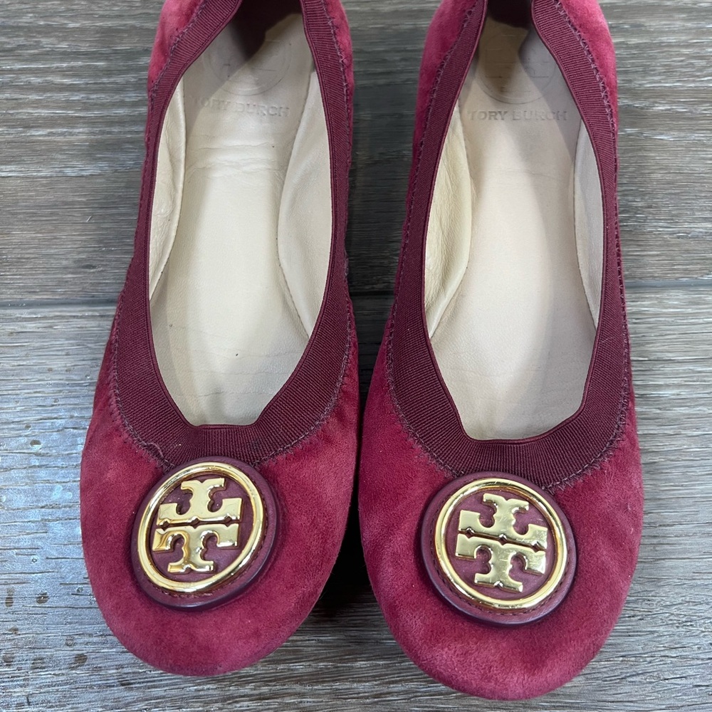 Tory Burch Caroline II Suede Red Cabernet flat